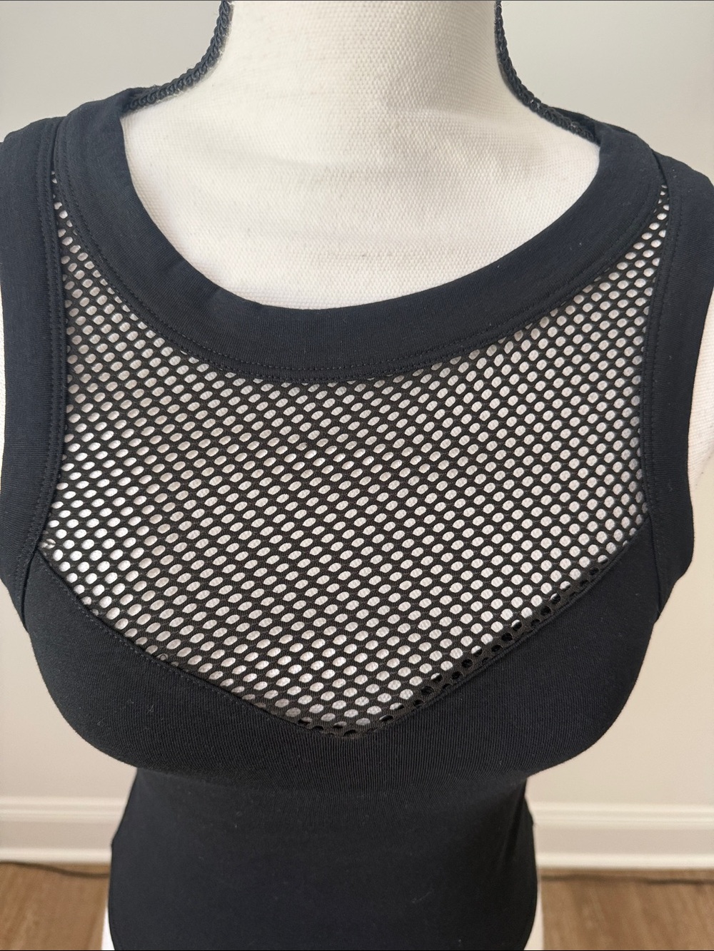 Express Women’s Black Mesh Yoke Sleeveless Tank Top - Picture 2 of 9